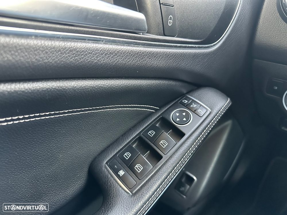 Mercedes-Benz GLA 200 (CDI) d Urban - 48