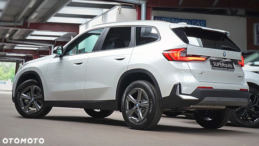 BMW X1 sDrive18i - 8