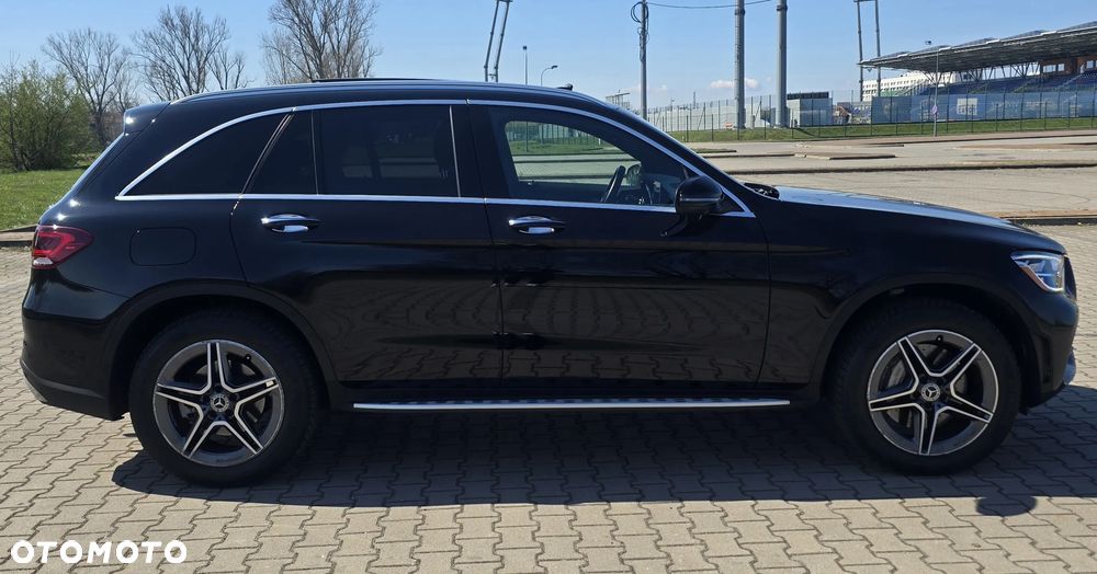 Mercedes-Benz GLC 300 4Matic 9G-TRONIC AMG Line Plus - 6