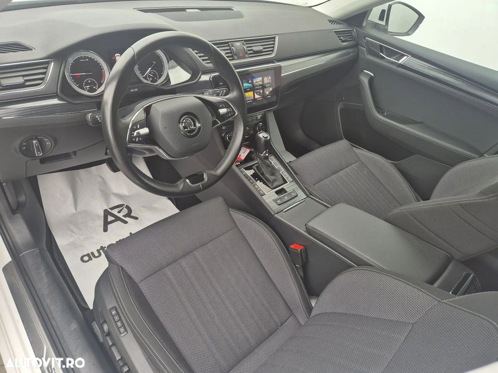 Skoda Superb 2.0 TDI 4X4 DSG Style - 10