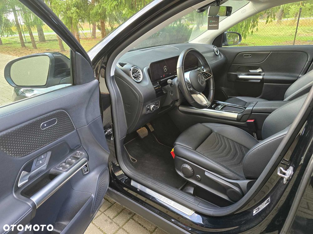 Mercedes-Benz Gla 2023 photo 4