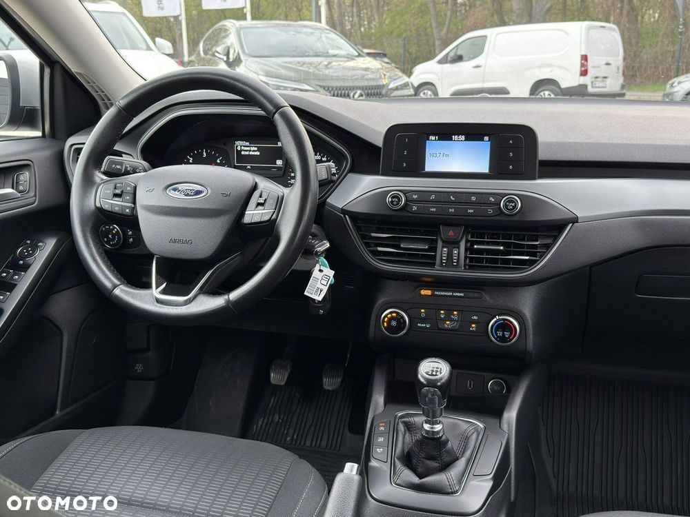 Ford Focus - 19