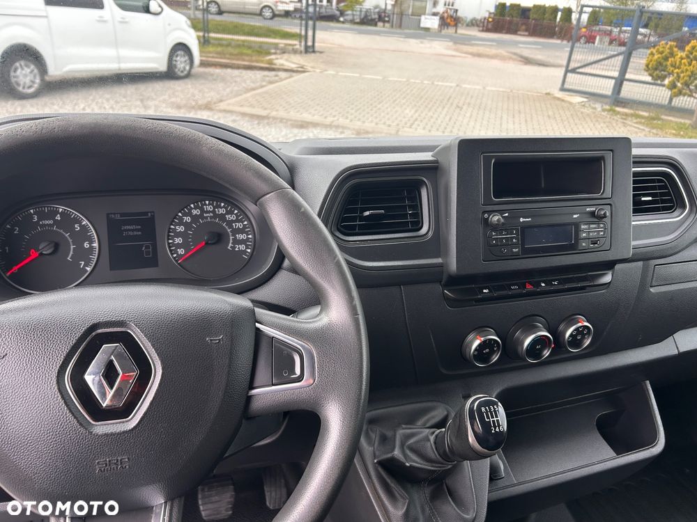 Renault Master - 24