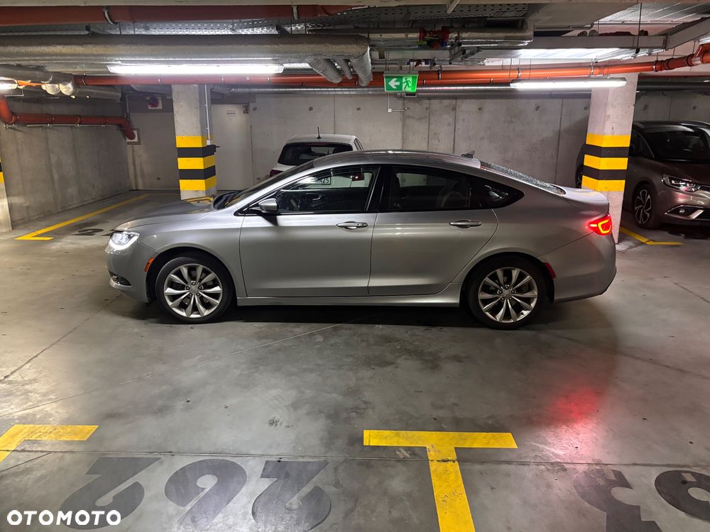 Chrysler 200 - 7