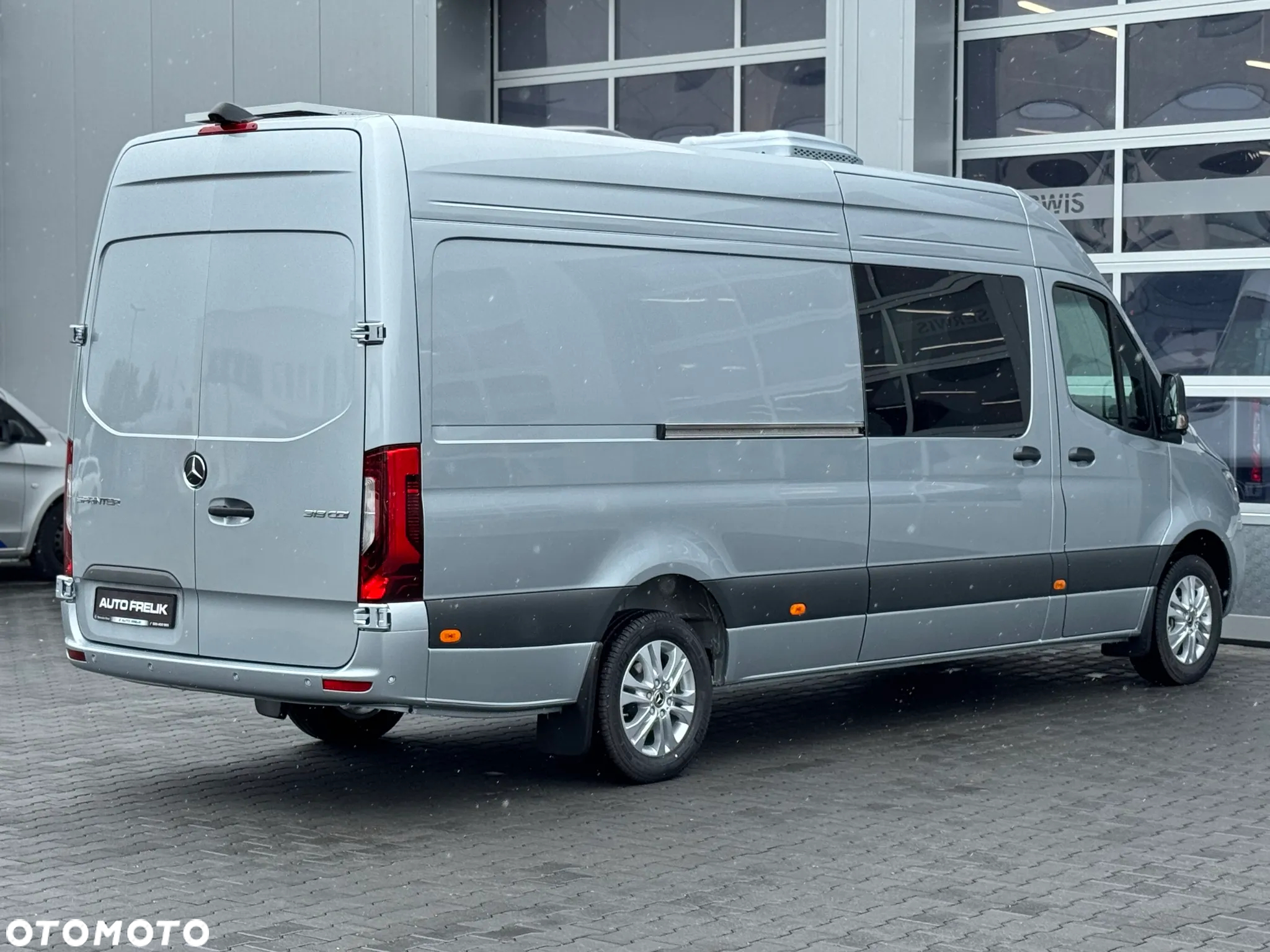 Mercedes-Benz Sprinter - 6