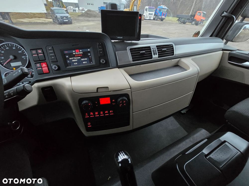 MAN TGL 18.180 * Kontener * Izoterma * Winda * 20 Palet * Manual - 14