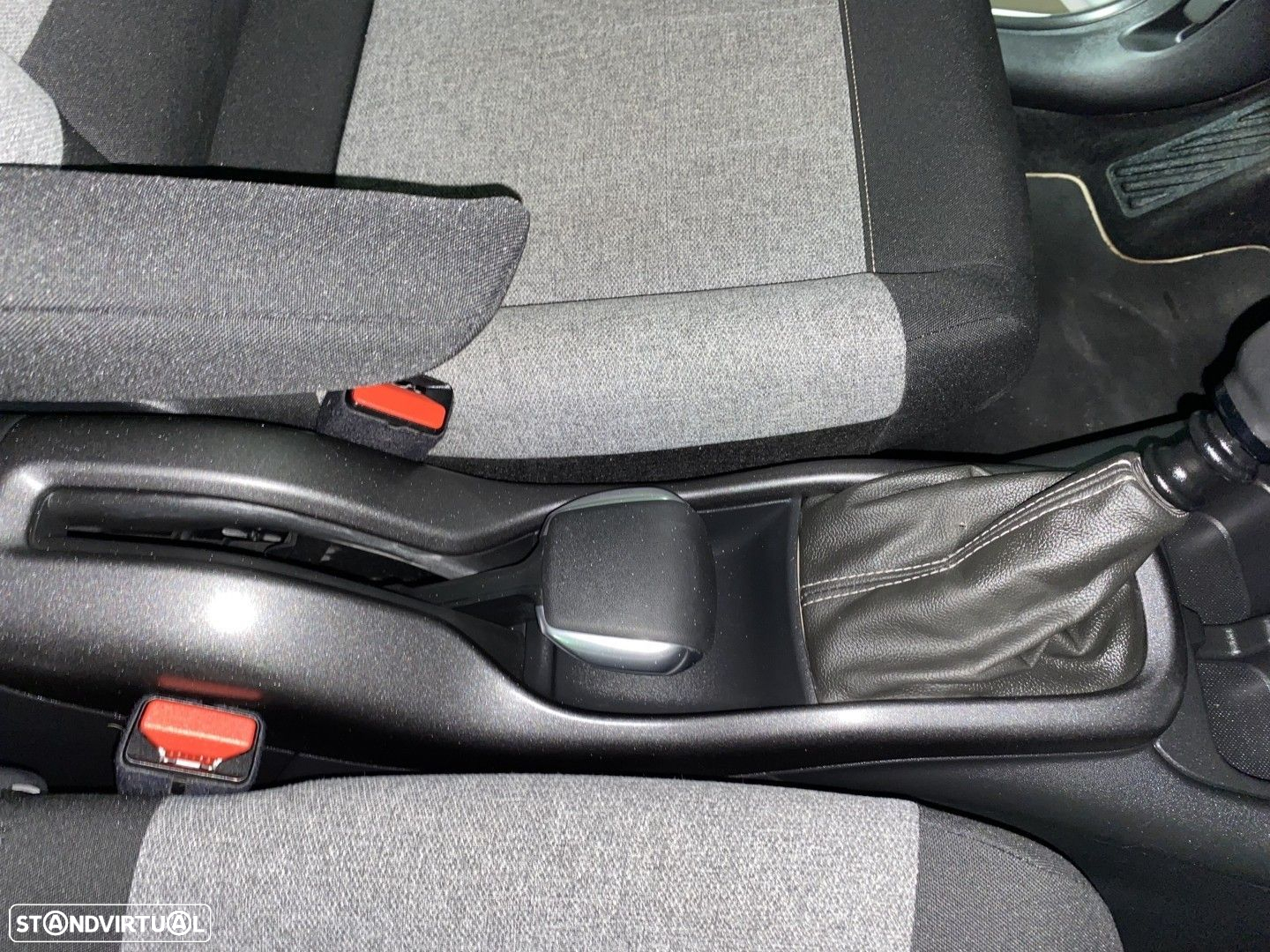 Citroën C3 1.2 PureTech Shine - 20