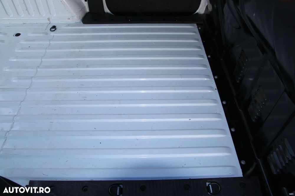 Dacia Dokker 1.5 dCi 75 CP Laureate - 33