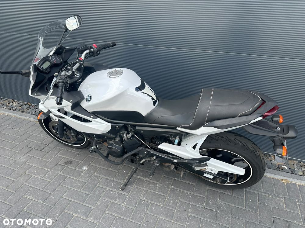 Yamaha XJ - 3