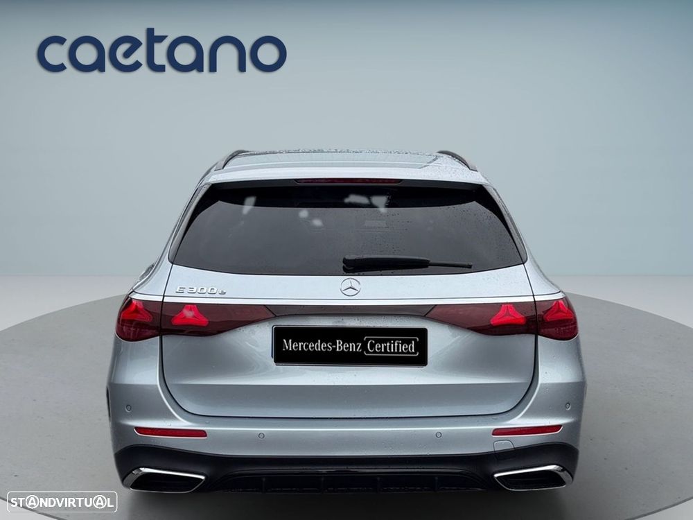 Mercedes-Benz E 300 - 8