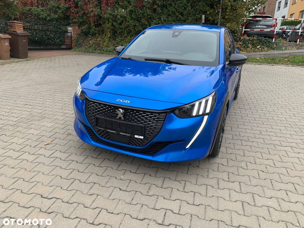 Peugeot 208 PureTech 100 GT - 32