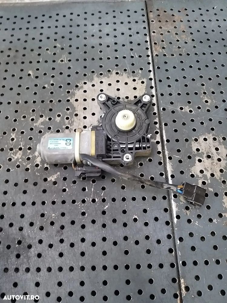 Motoras macara dreapta spate opel antara a l07 25926007 - 2