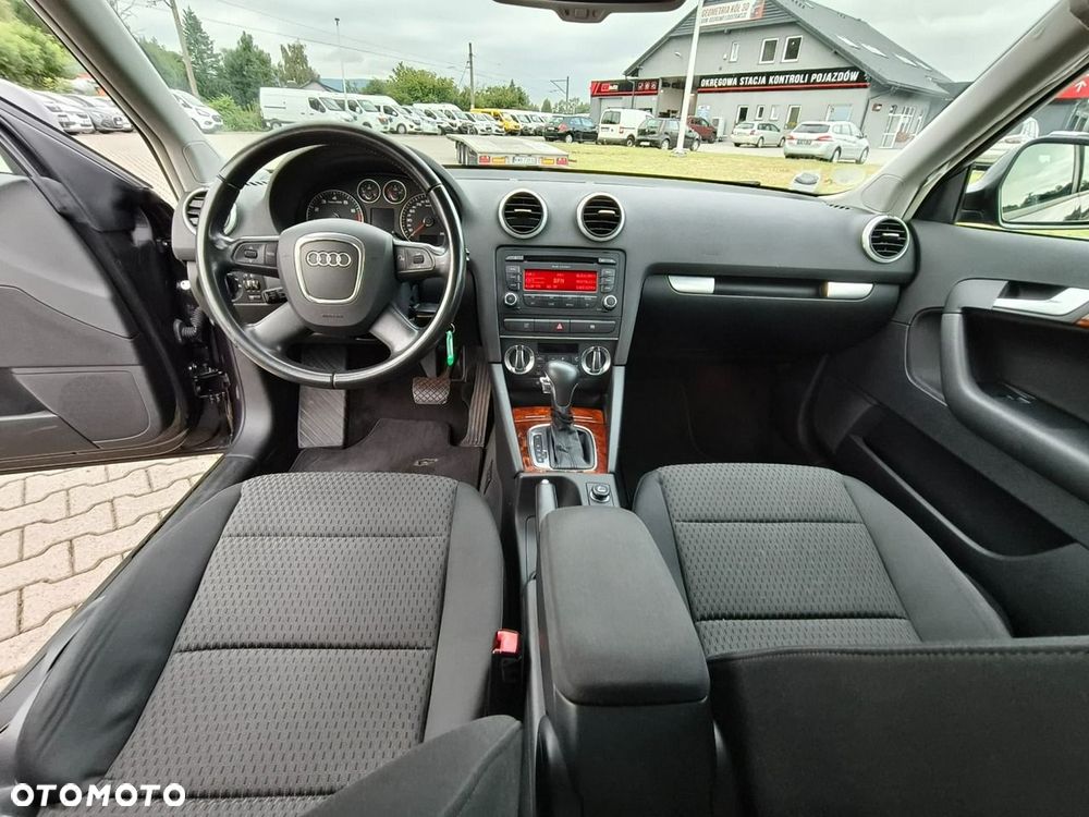 Audi A3 Sportback - 12