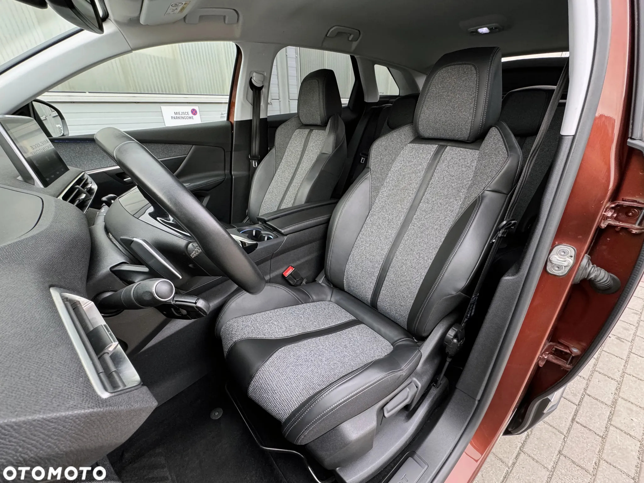 Peugeot 3008 BlueHDi 120 EAT6 Stop & Start Active - 27