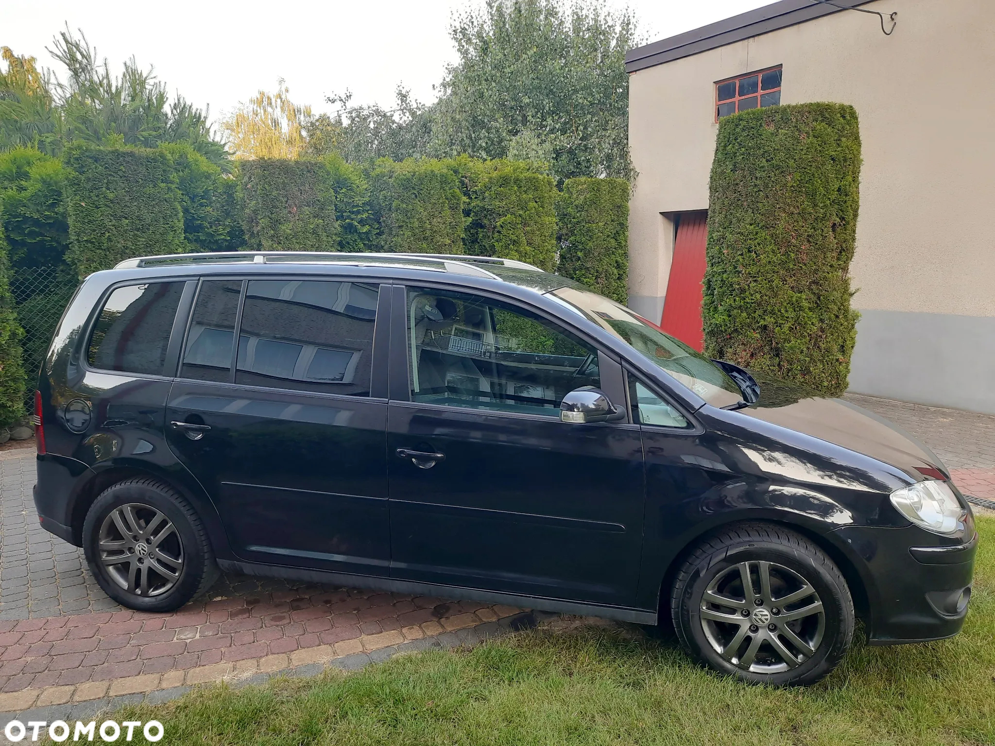 Volkswagen Touran 2.0 TDI DSG United - 8