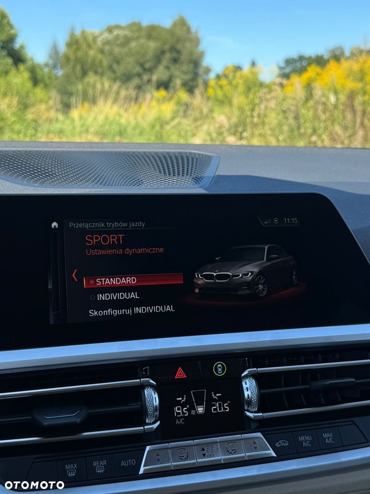 BMW Seria 3 320i GPF Sport Line - 34