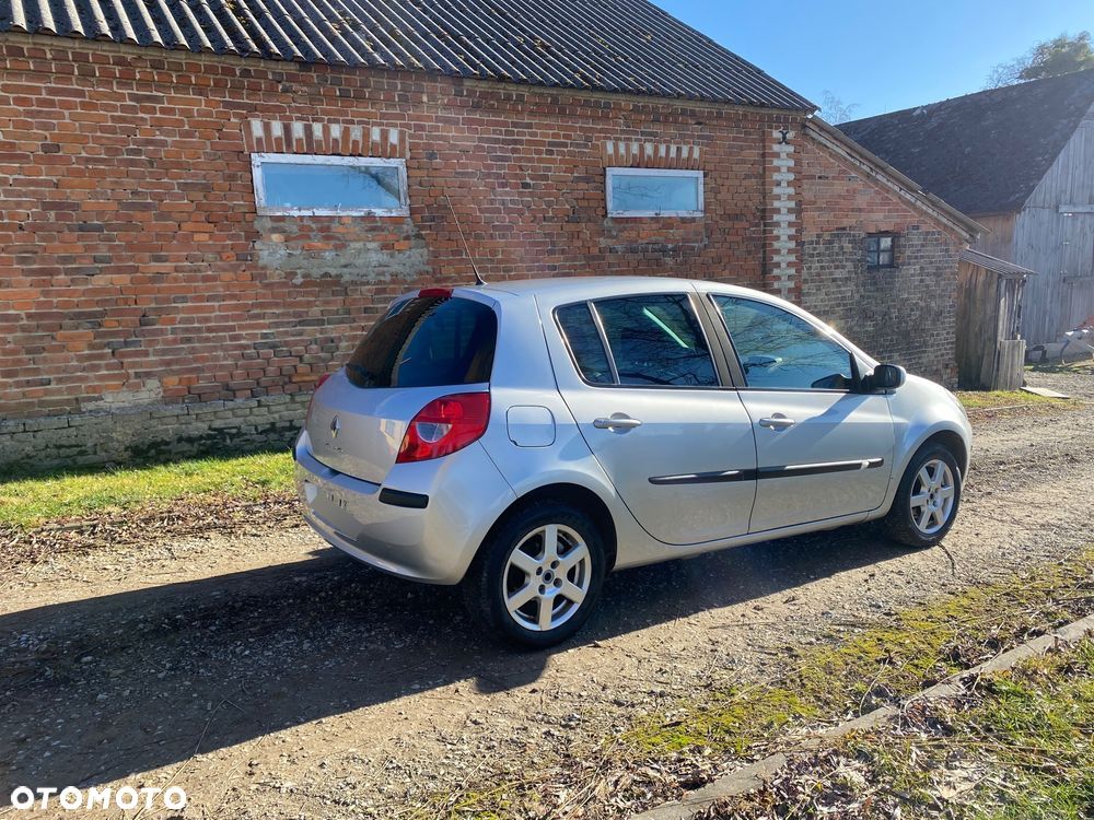 Renault Clio 2.0 16V ESP Exception - 8
