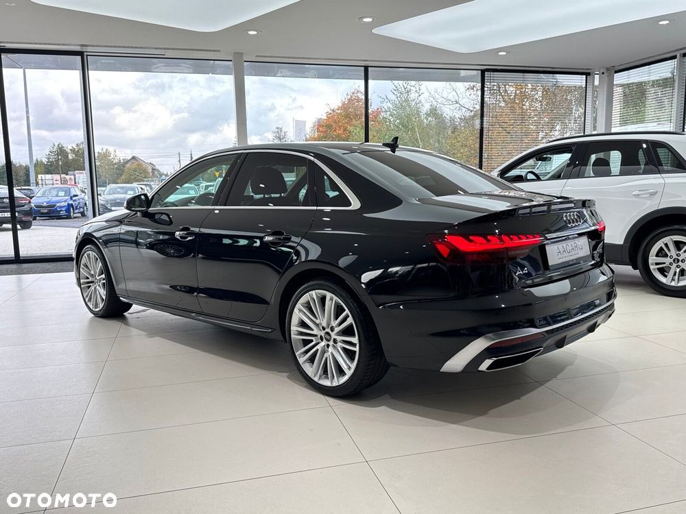 Audi A4 Limousine - 3