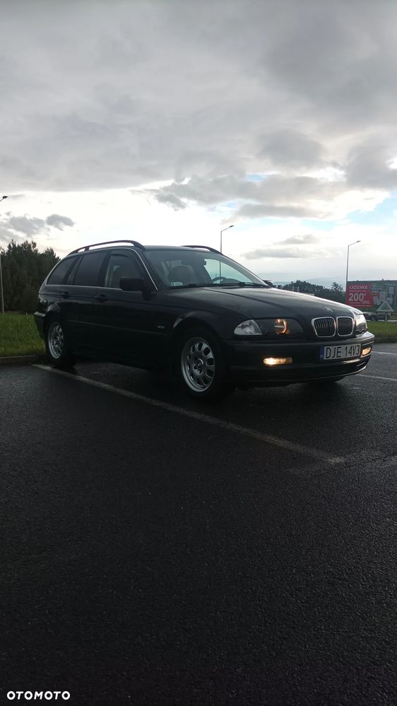 BMW Seria 3 328i - 3