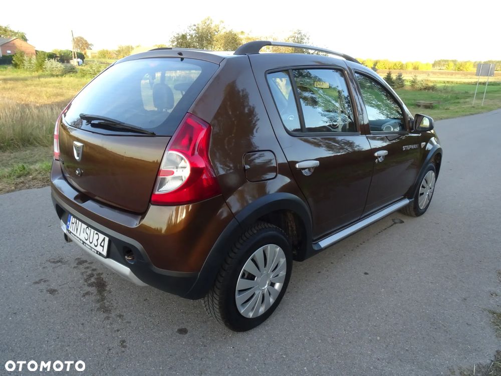 Dacia Sandero 2012 photo 2