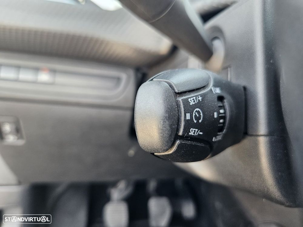 Peugeot 208 1.2 PureTech Style - 35
