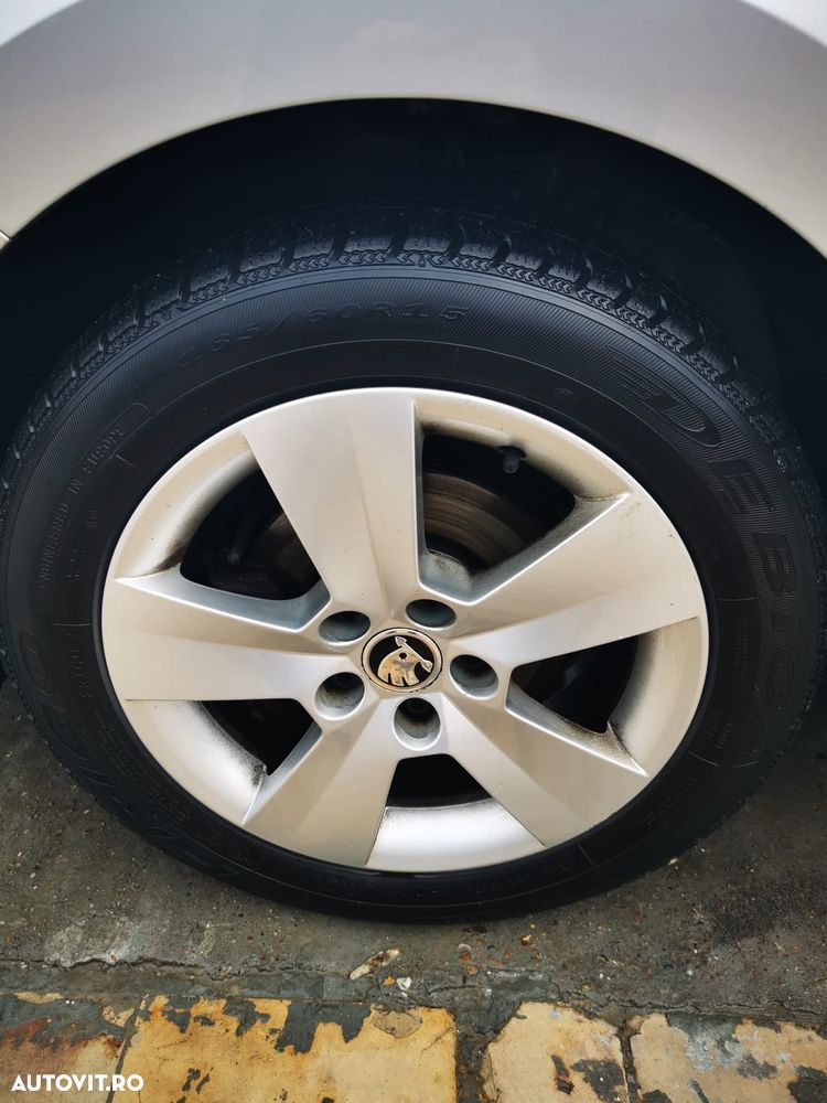 Skoda RAPID 1.0 TSI Ambition - 11