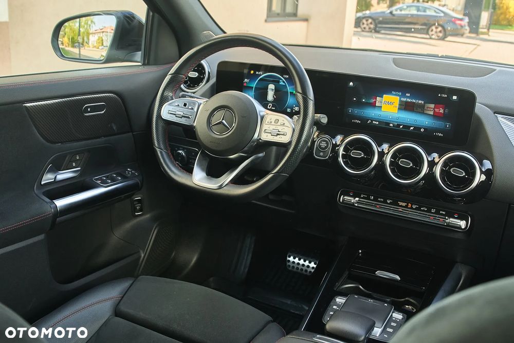 Mercedes-Benz GLA 200 d 8G-DCT AMG Line - 33