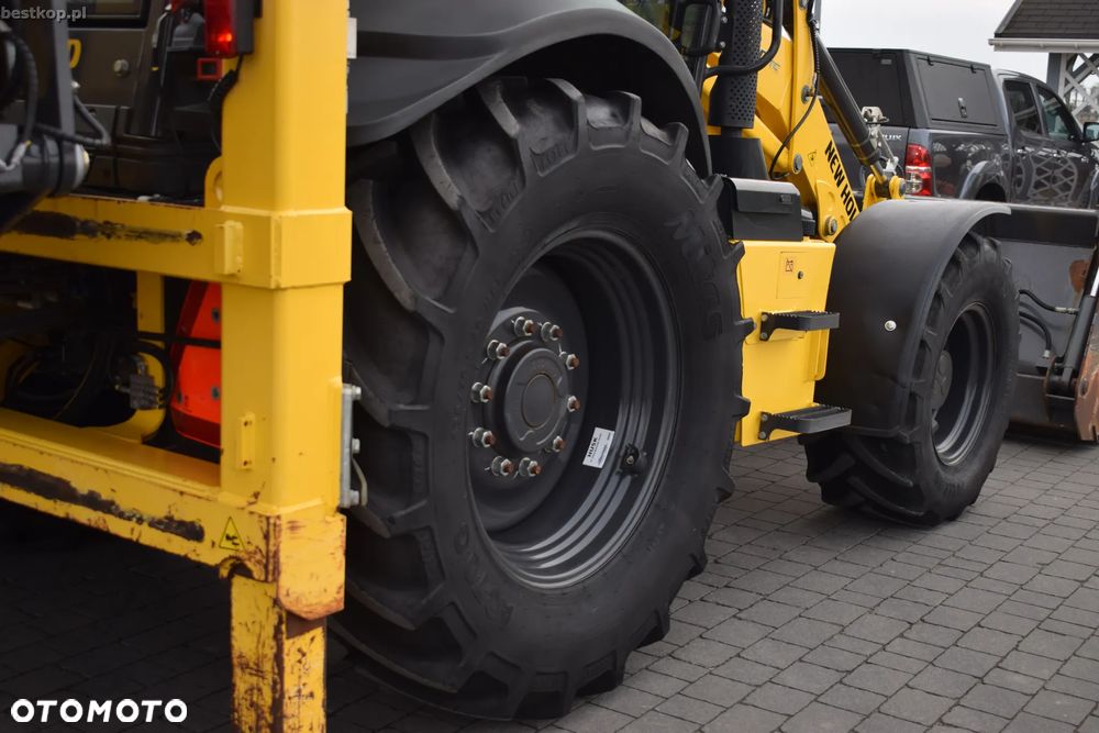 New Holland B110C - 8