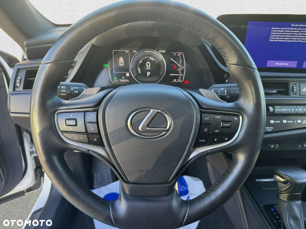Lexus ES - 16