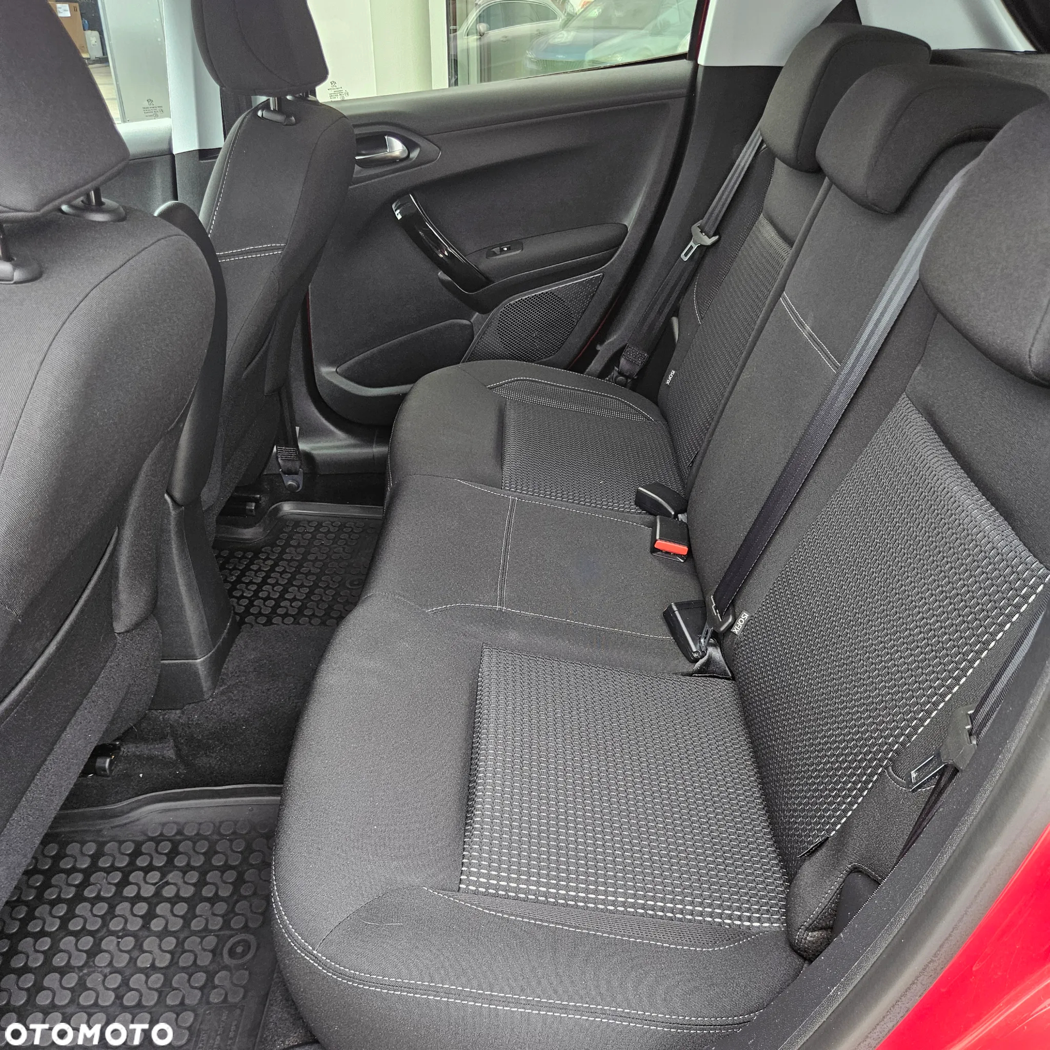 Peugeot 208 1.2 PureTech Allure - 8
