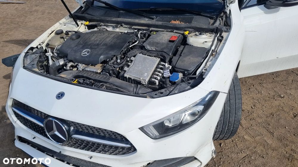 Mercedes-Benz Klasa A 200 d 8G-DCT AMG Line - 34