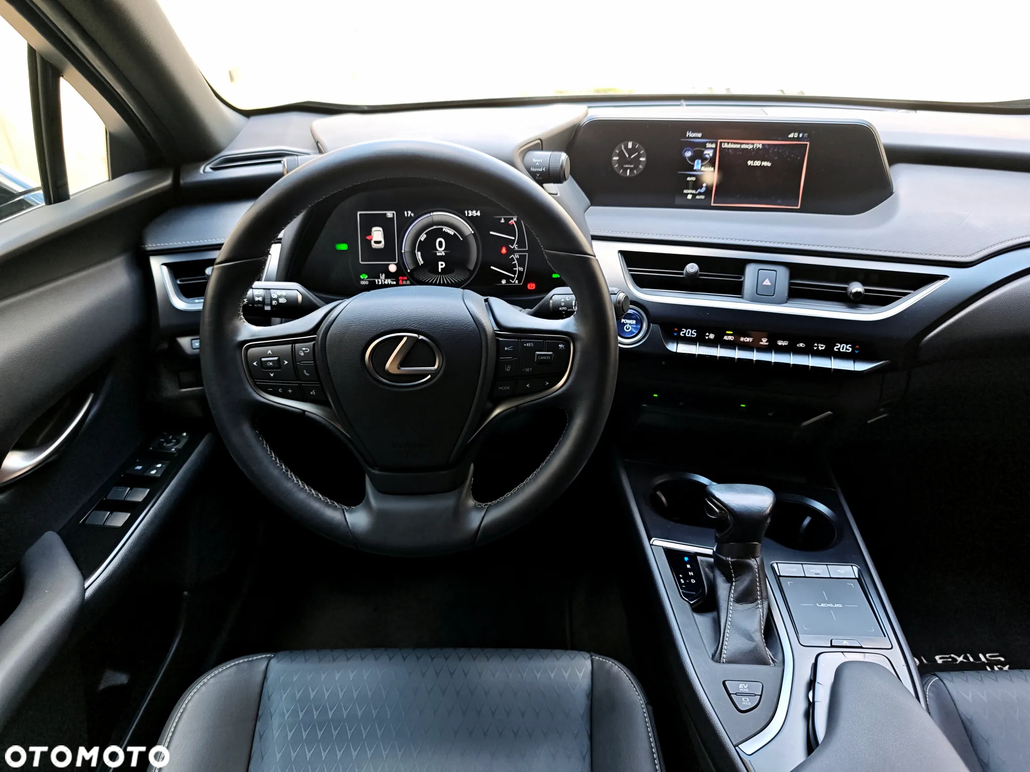 Lexus UX 250h GPF F Impression 2WD - 13