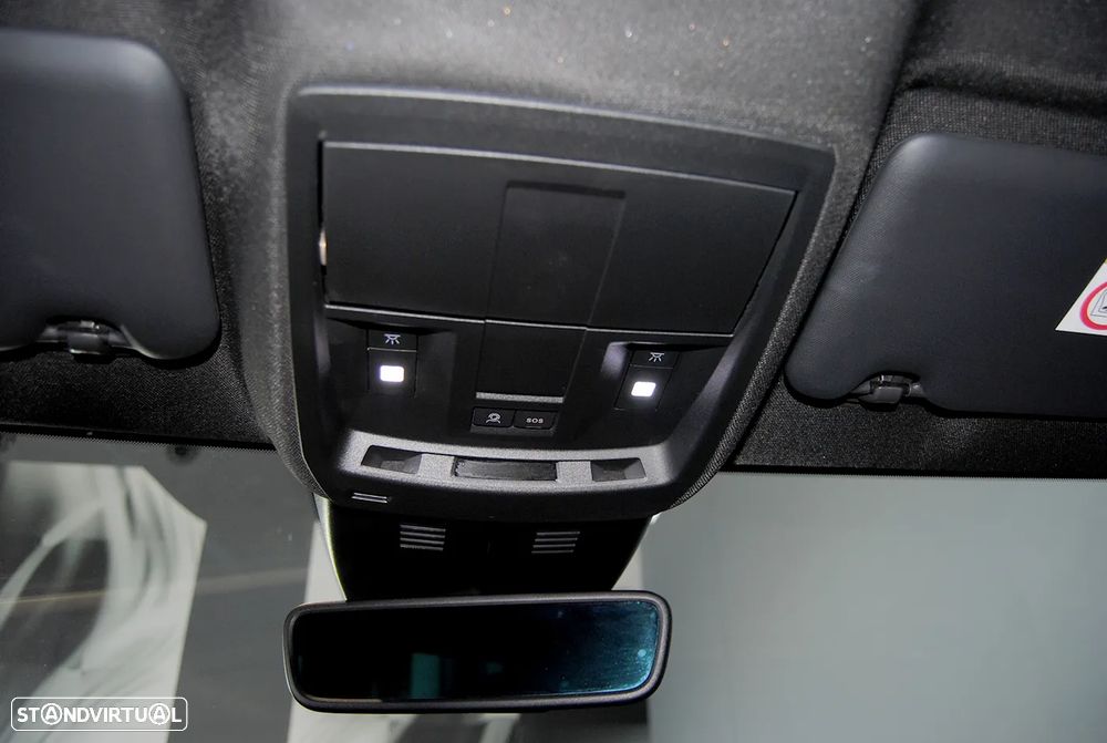 Peugeot 5008 1.2 Hybrid Allure e-DCS6 - 37