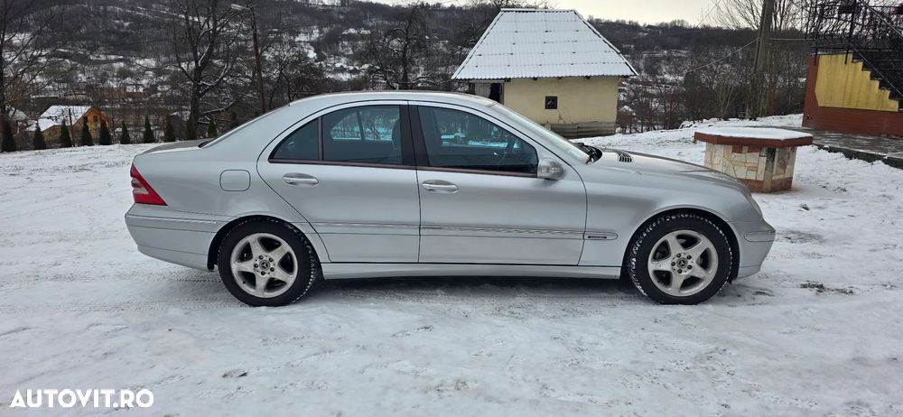 Mercedes-Benz C - 6