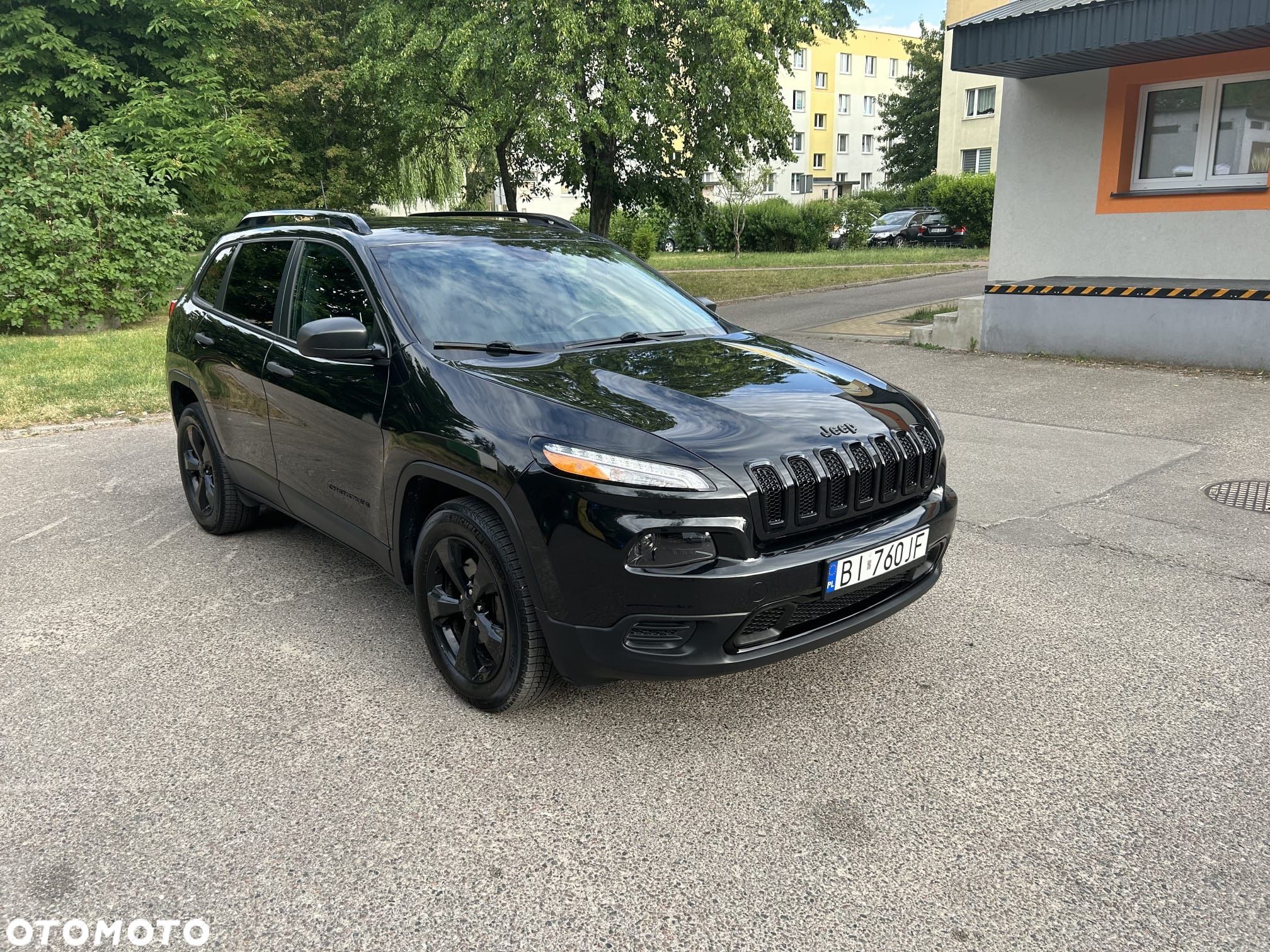 Jeep Cherokee - 1