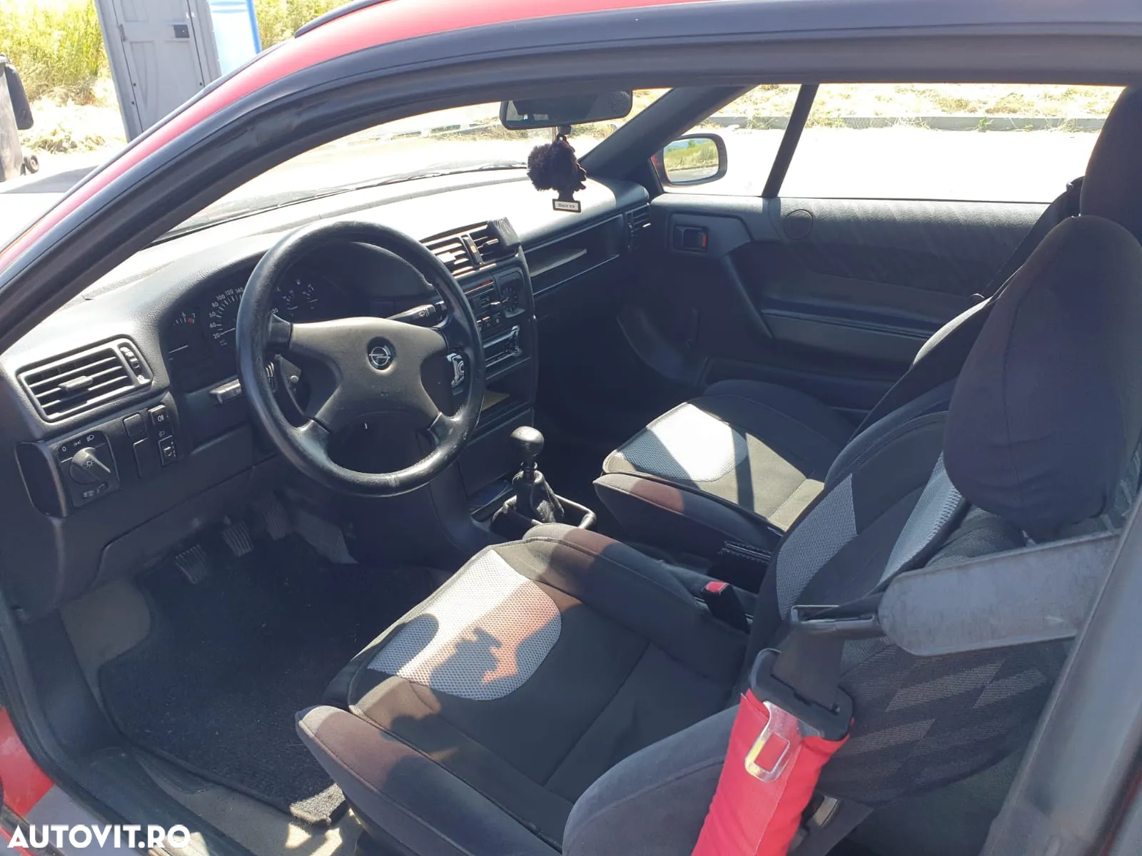 Opel Calibra Standard - 4