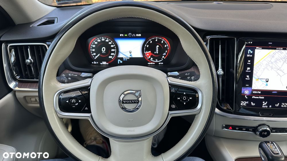 Volvo S60 T6 AWD Momentum Pro - 6