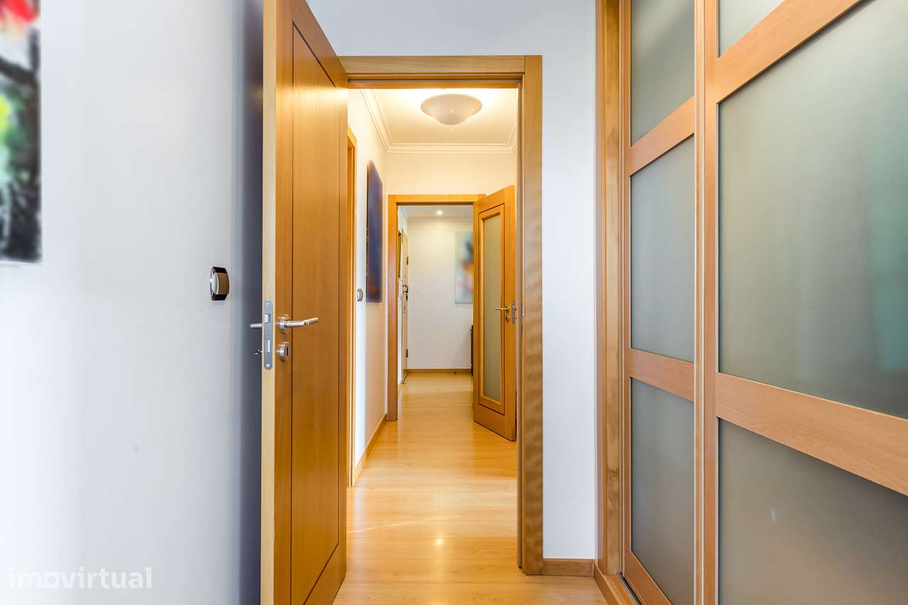 Apartamento T2 na Urbanização da Malvarosa - Grande imagem: 2/16