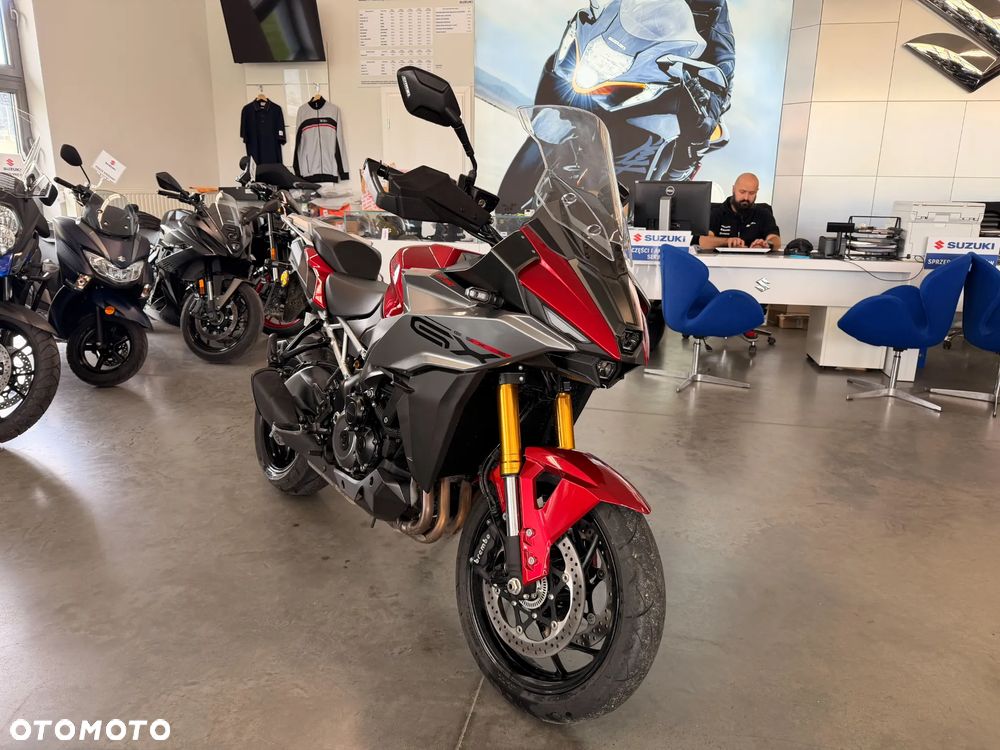 Suzuki GSX - 2