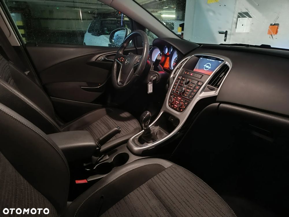 Opel Astra 1.6 D (CDTI) Start/Stop Innovation - 6