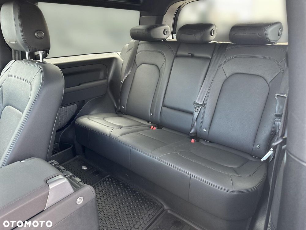 Land Rover Defender - 14