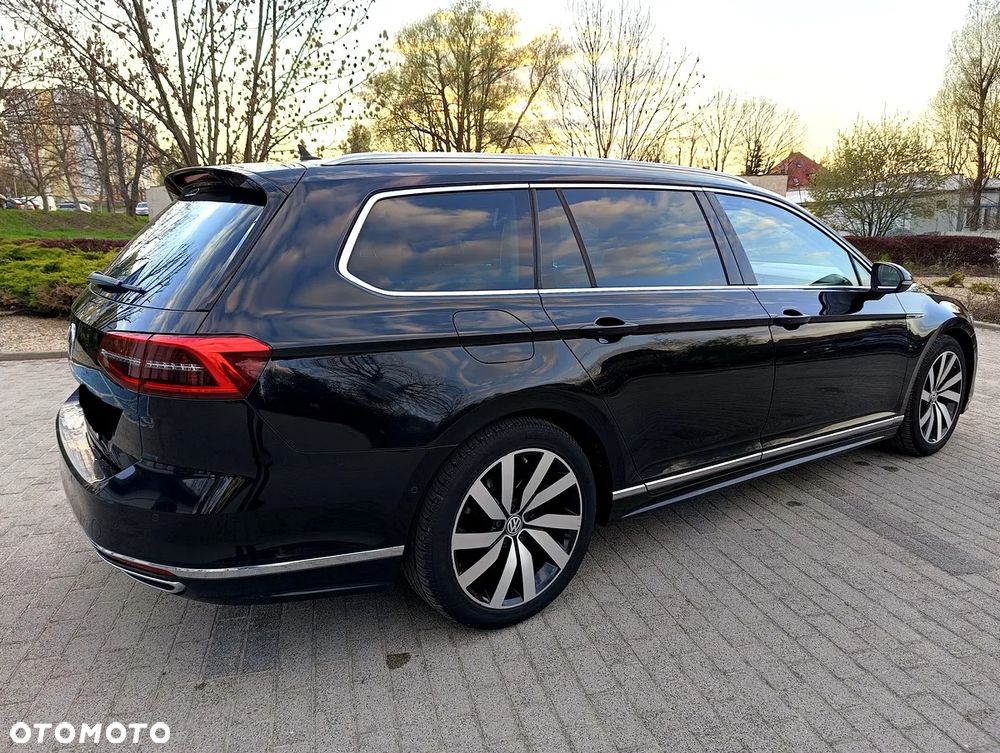 Volkswagen Passat Variant 2.0 TDI SCR DSG 4Motion Business - 5