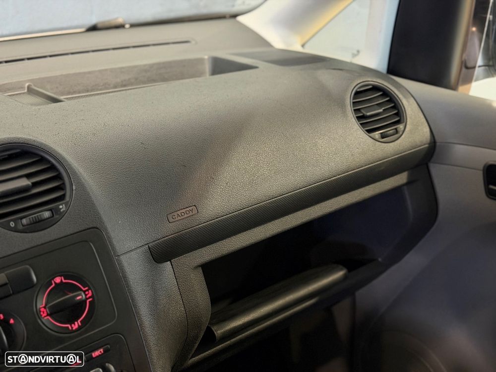 VW Caddy 2.0 SDi - 11