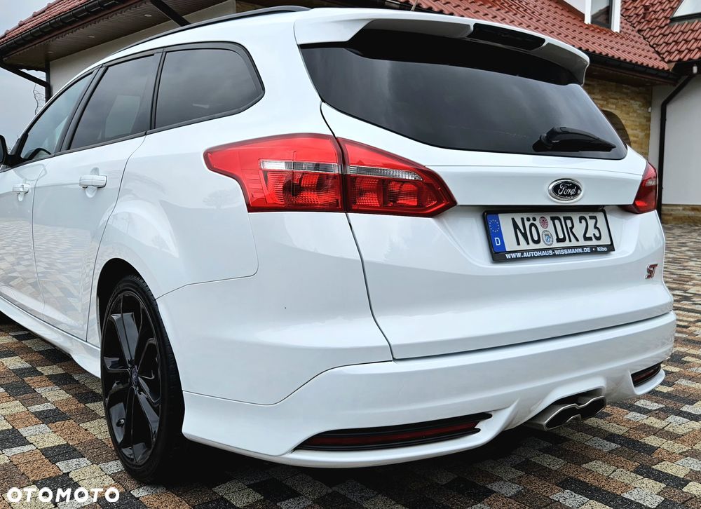 Ford Focus - 16