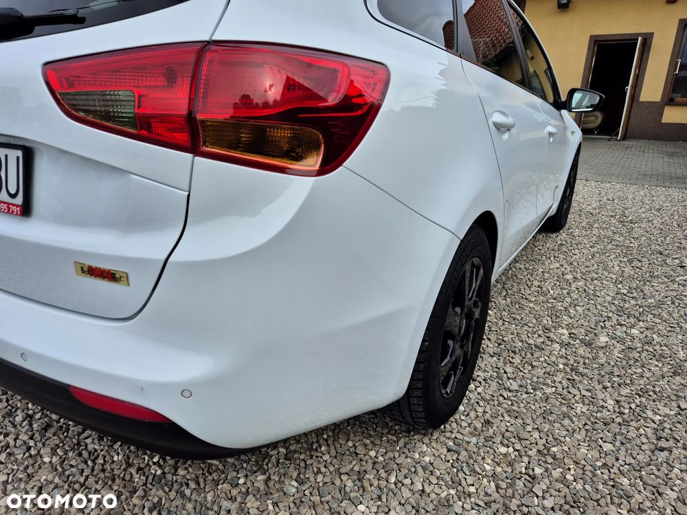 Kia Ceed 1.6 GDI Fifa World Cup Edition - 9