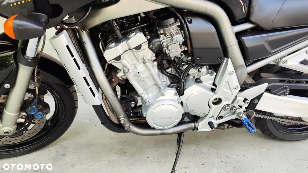 Yamaha FZS - 7