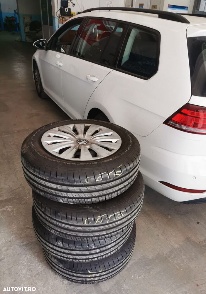 Volkswagen Golf 1.6 TDI SCR Trendline - 15