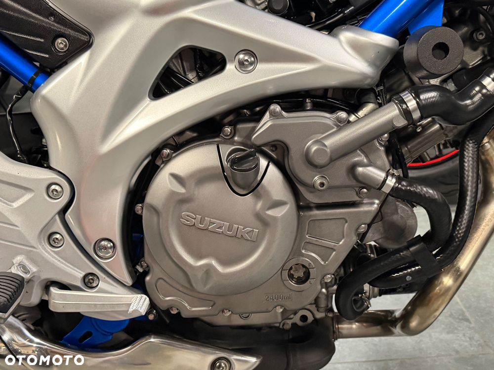 Suzuki Gladius - 16
