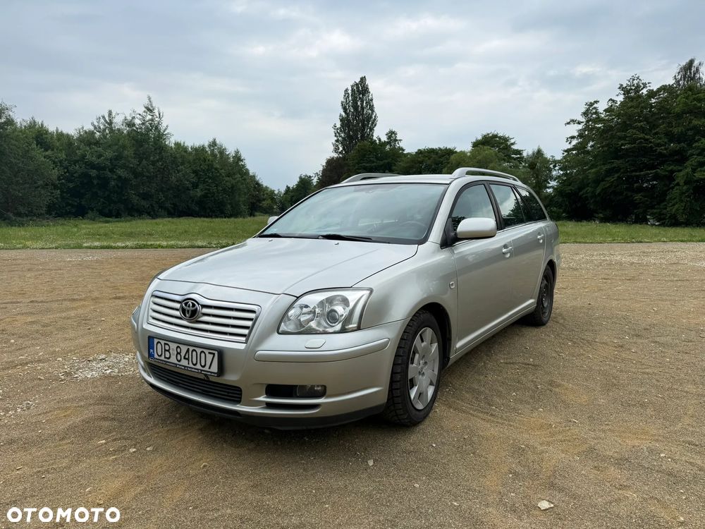 Toyota Avensis 1.8 VVT-i Luna - 2