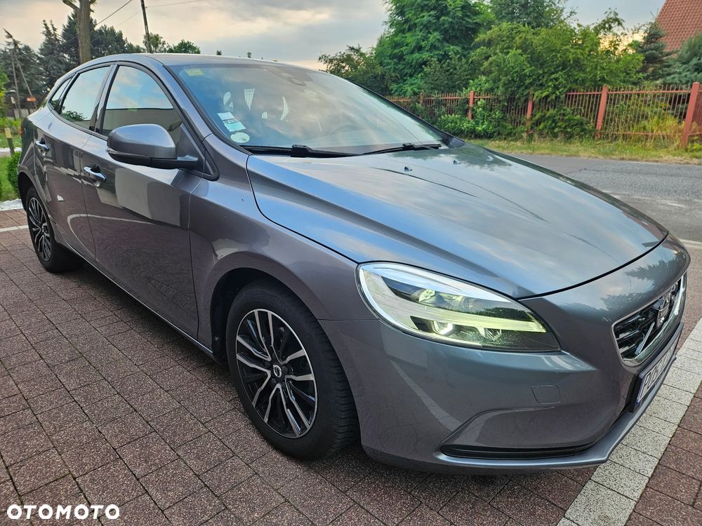 Volvo V40 D2 Momentum - 14